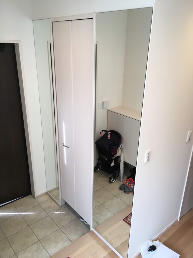 施工 玄関に2枚と寝室にミラーを取付 奈良県奈良市o様 Kg Press ガラス情報発信メディア