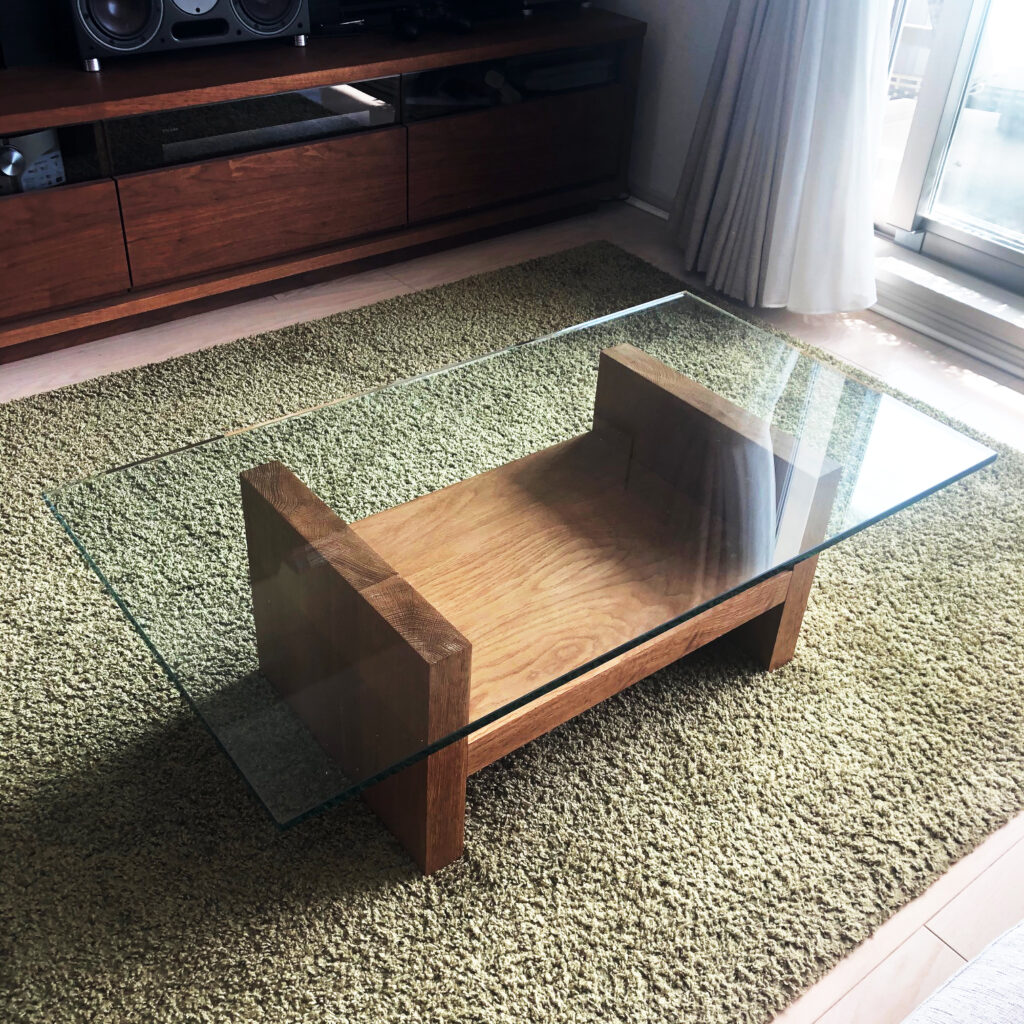 Diyされたテーブルのガラストップを設置されたお客様 大阪府大阪市i様 Kg Press ガラス情報発信メディア