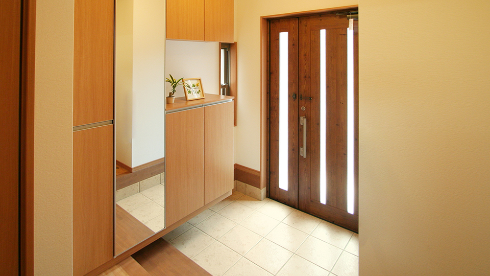 建具への鏡の取り付けイメージ