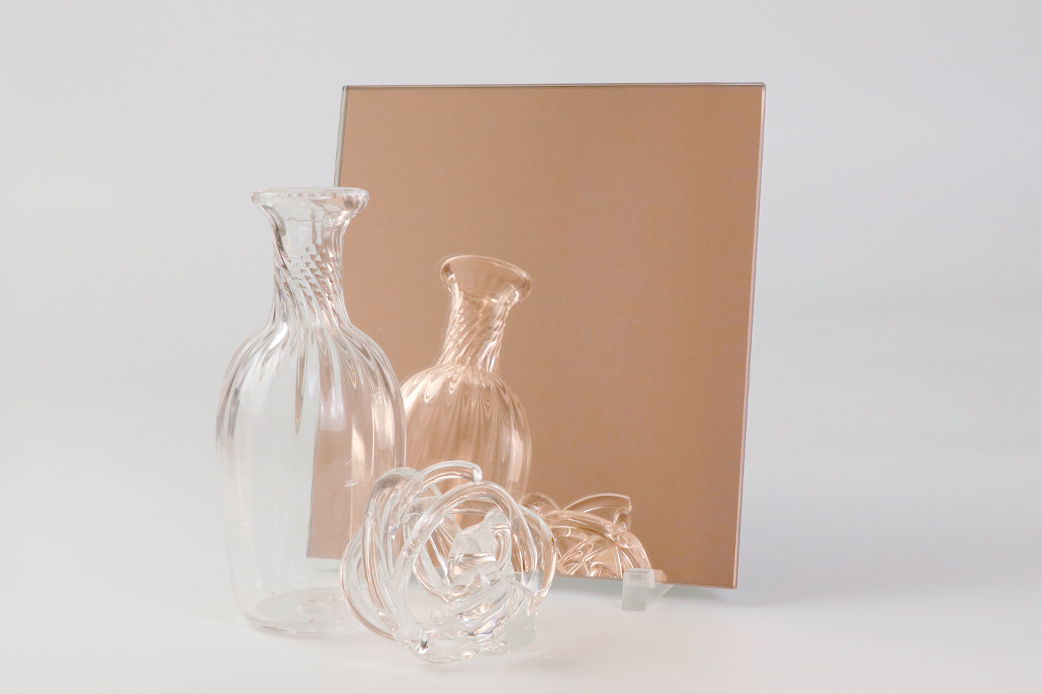 シャンパンピンクミラー商品写真（色味）