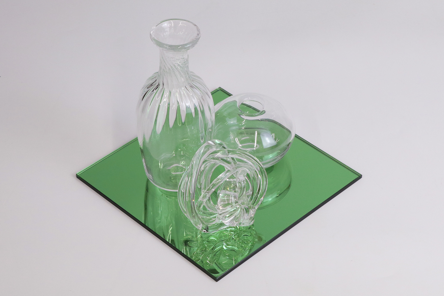 ミントグリーンミラー（ディスプレイ台）