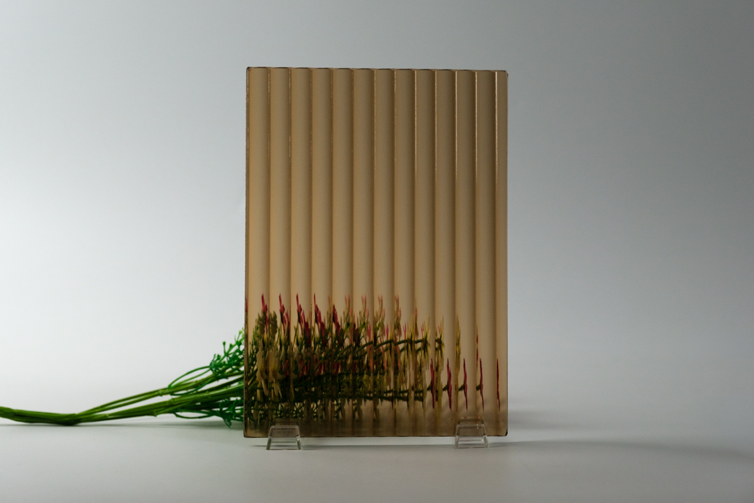 FLK-01Bモールガラスブロンズの透け感